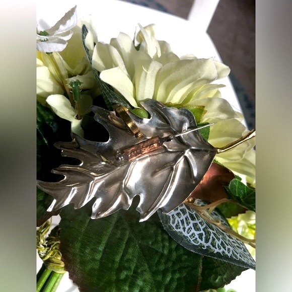 🎉🍁Vintage Handcrafted Oak Leaf Acorn Brooch/Pendant - Picture 5 of 6